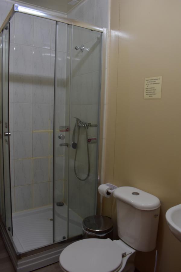 Residencial Tres Hermanos 蓬塔阿雷纳斯 外观 照片